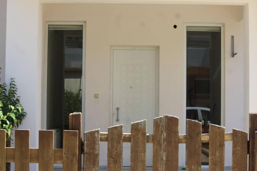 Spacious & Cozy Apartment, With Big Yard, In Kos Экстерьер фото